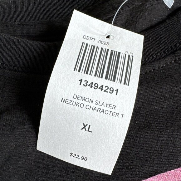Demon Slayer Nezuko Black‎ T-Shirt XL New With Tags Hot Topic - Picture 3 of 8